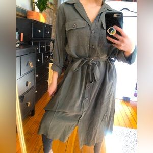 H&M dark green buttoned up maxi dress